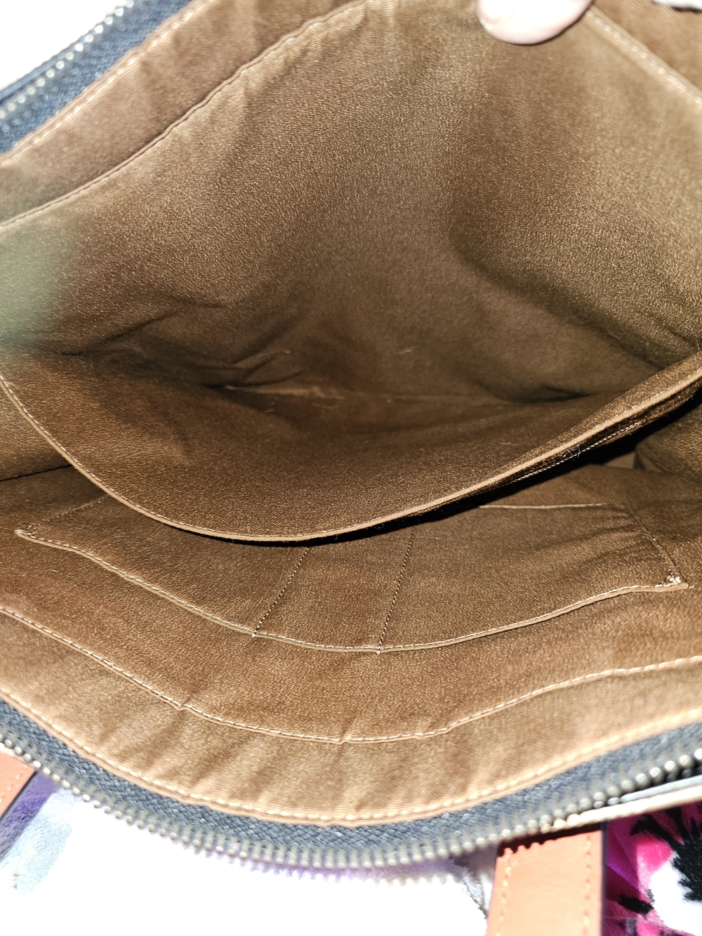 Coach Signature Canvas Tote Bag in Brown with Red Handles NWOT Retail $498 - Picture 5 of 7